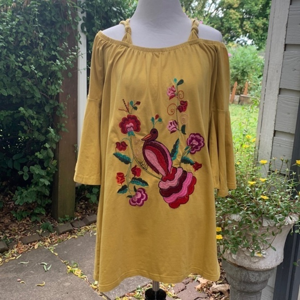 VaVa by Joy Han Embroidered Cold-Shoulder Tunic/ Mini Dress Medium